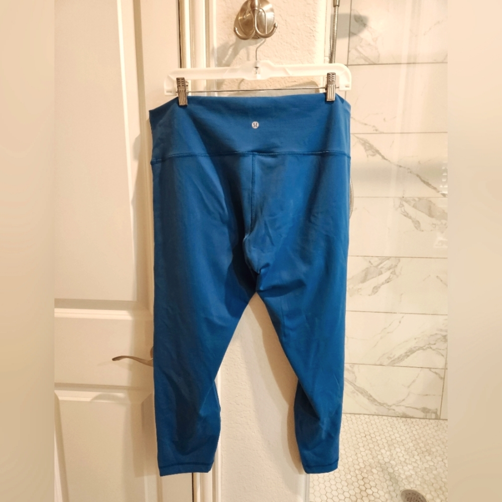 Lululemon Athletica Teal Leggings - Picture 2 of 2